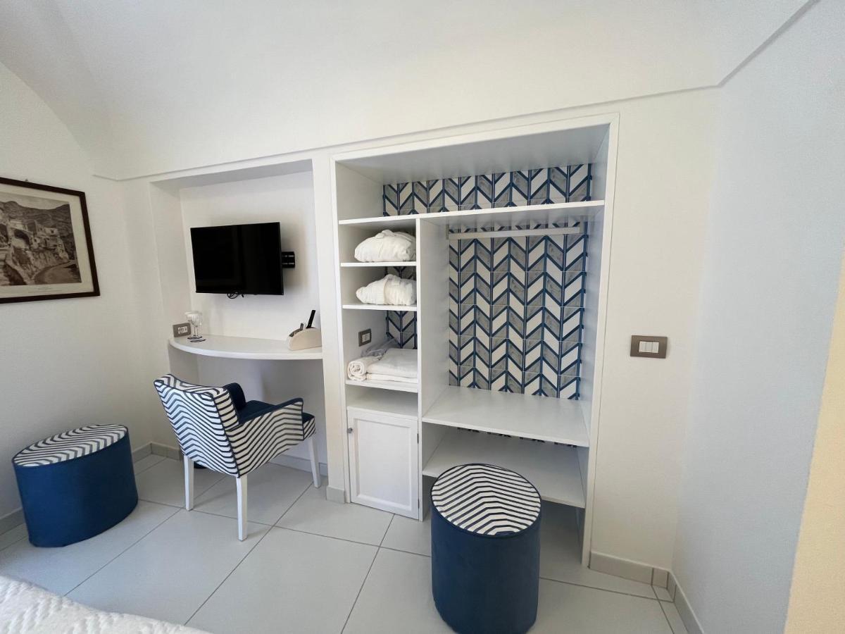 Milky Suites Позитано Экстерьер фото