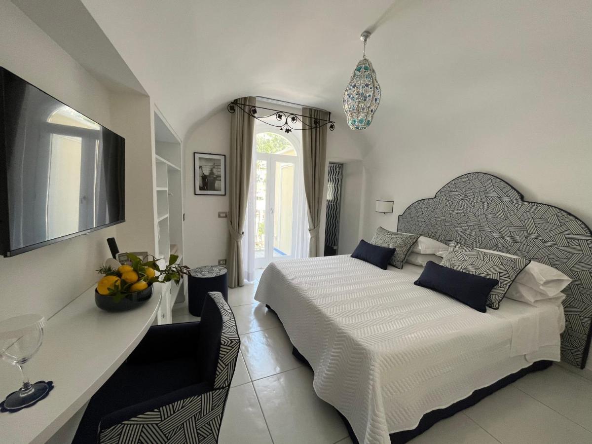 Milky Suites Позитано Экстерьер фото