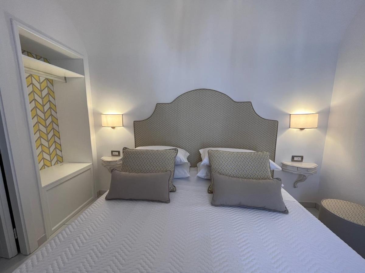 Milky Suites Позитано Экстерьер фото